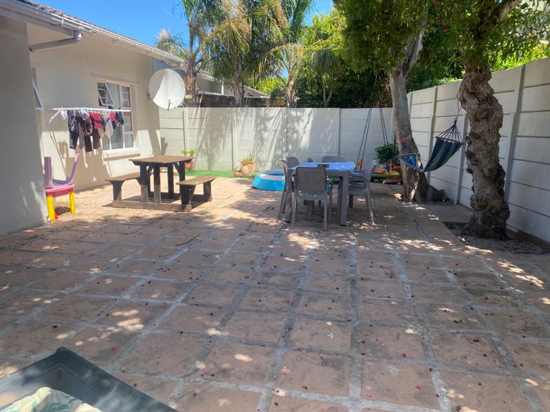 To Let 3 Bedroom Property for Rent in Kirstenhof Western Cape